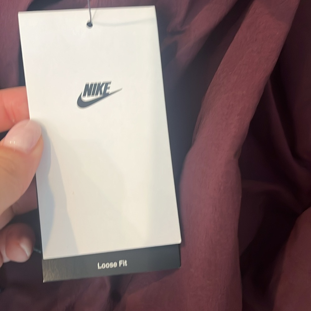 New!! Nike Tech Men's Burgundy Windbreaker Jacket - Picture 7 of 12